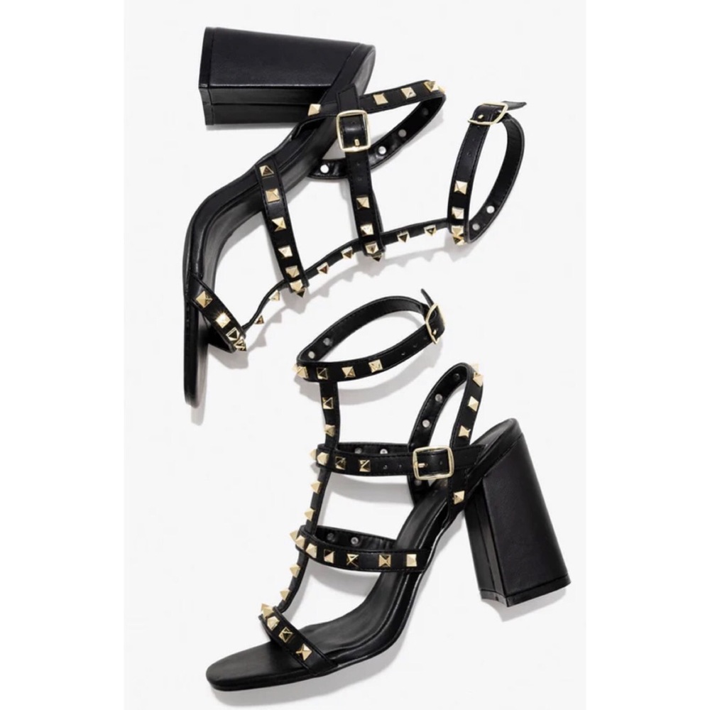 ✨Vici Rocky Studded Strappy Heels✨ - Picture 2 of 5